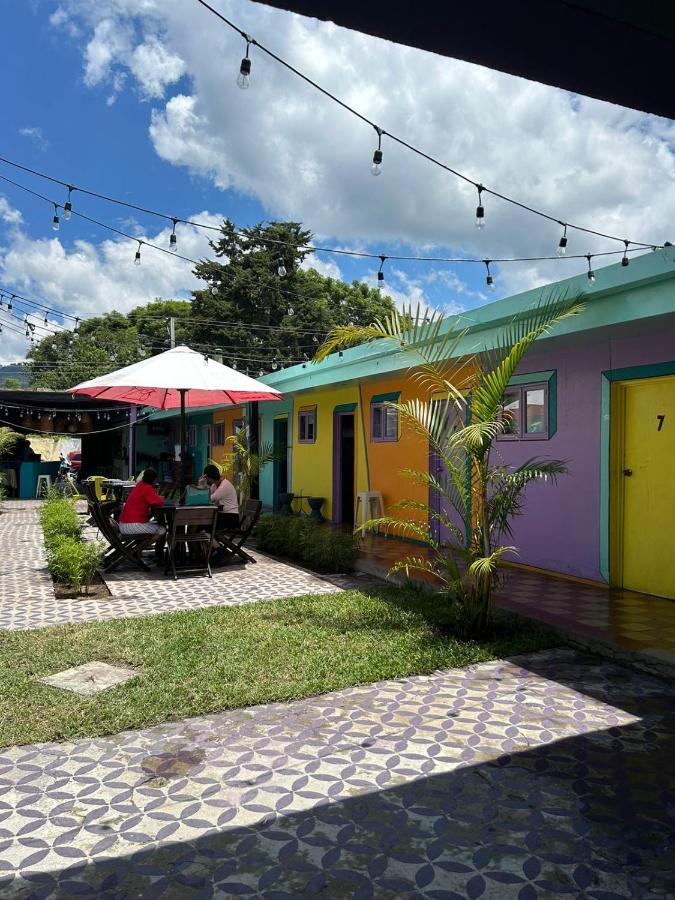 Funk Yeah Hostel Antigua Exterior foto